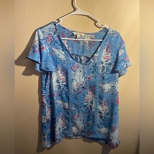 The Pioneer Women Short Sleeve Blue Dress Top Blouse With Flowers- Medium